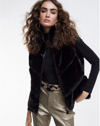 FUR VEST SHORT BLACK
