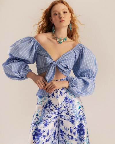 NEELA TOP