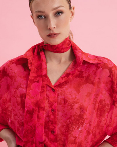 RUBY ROSE OVERSIZED SHIRT
