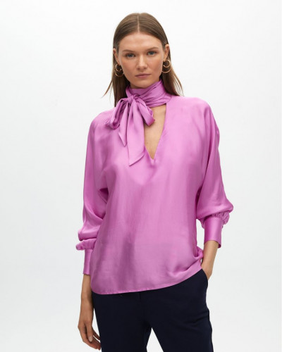 FLOWING SATIN BLOUSE WITH A BOW