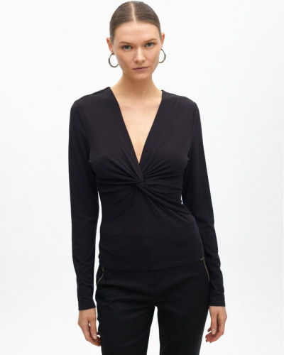 KNIT T-SHIRT WITH KNOT