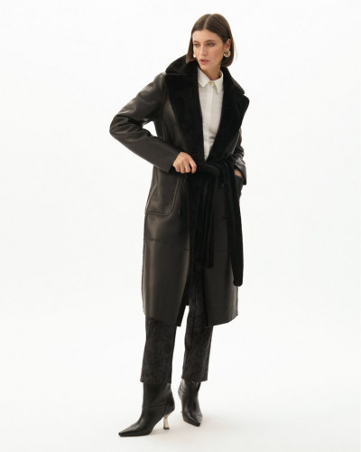 LONG BLACK DOWN COAT