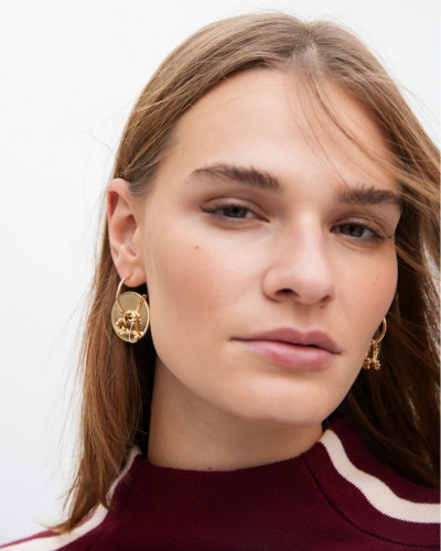 MOVABLE HOOP EARRINGS WITH INFINITY HEART