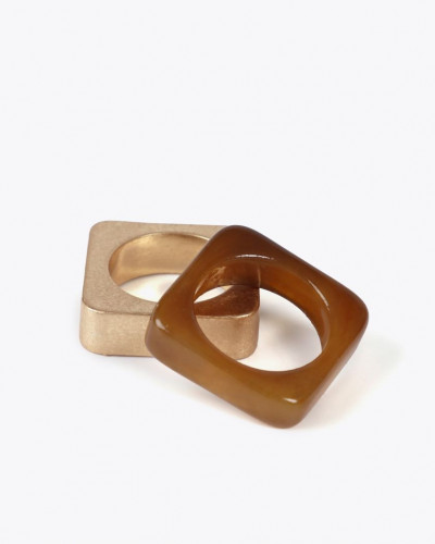 PACK OF TWO-TONE SQUARE RINGS