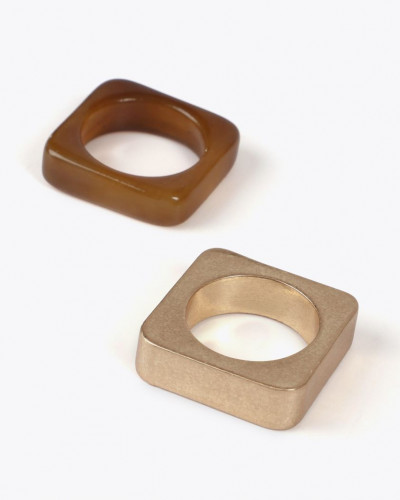 PACK OF TWO-TONE SQUARE RINGS