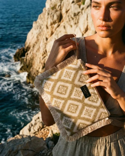 JUICY CLUTCH ARHONTISSA